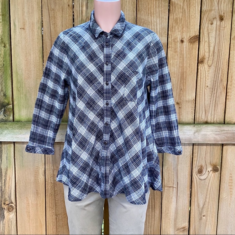 Staples Flannel Button Down Maternity Shirt M EUC